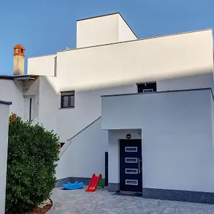  Apartman Miema With Jacuzzi