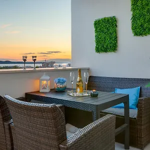  Apartman Stella Maris 2bdr, Balcony, Sea View, Garage, Bbq